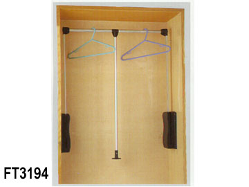 SWIVEL TYPE CLOTH HANGER (Schwenkbar CLOTH HANGER)