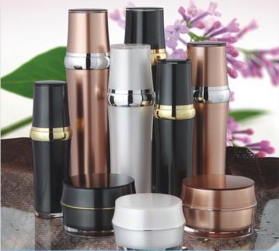 Luxury cosmetic packaging acrylic lotion bottle with pump ()
