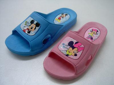 PCU injection children`s slippers (Pantoufles enfants injection UCP)